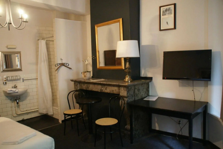 Hotel1875