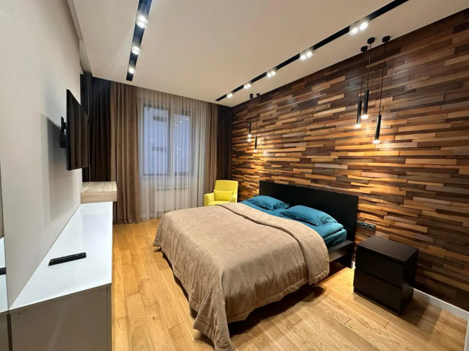 2 Bedroom Apt on Republic Square