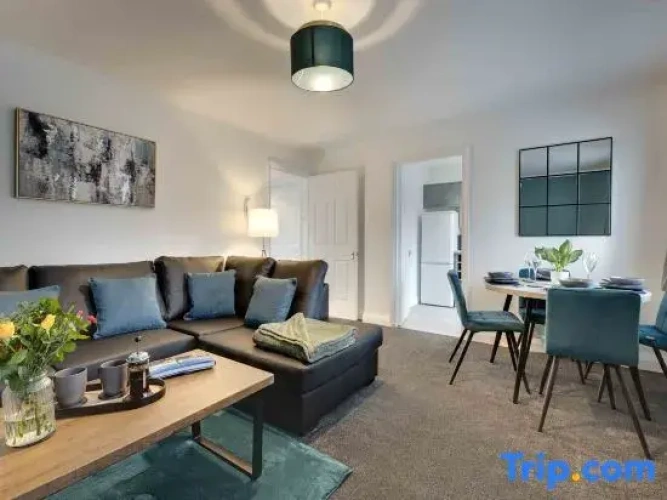 Twin Apartment