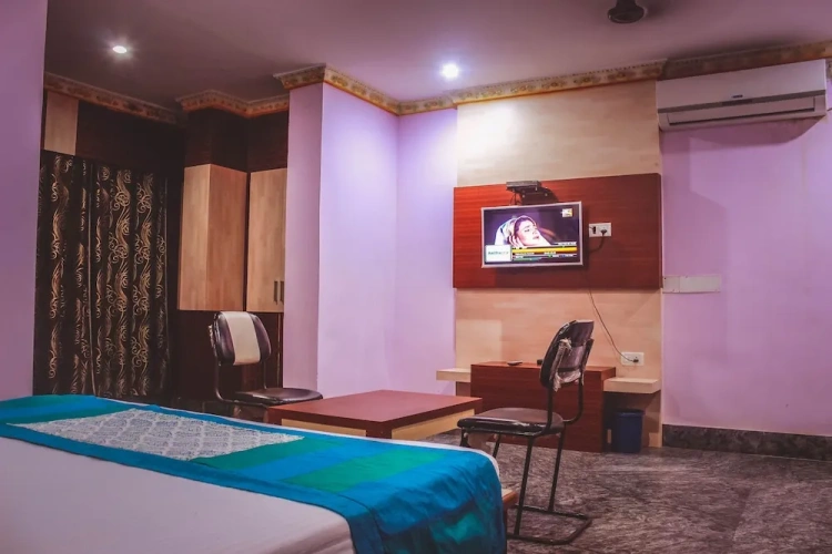 Deluxe Suite
