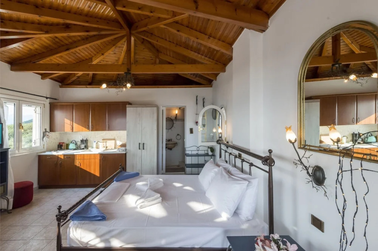 Seaview Splendor at Eros Loft with Infinity Pool