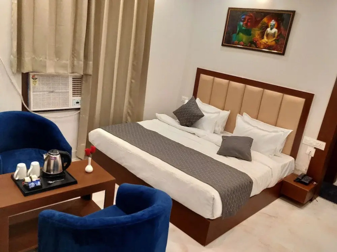 Shriji Hotel