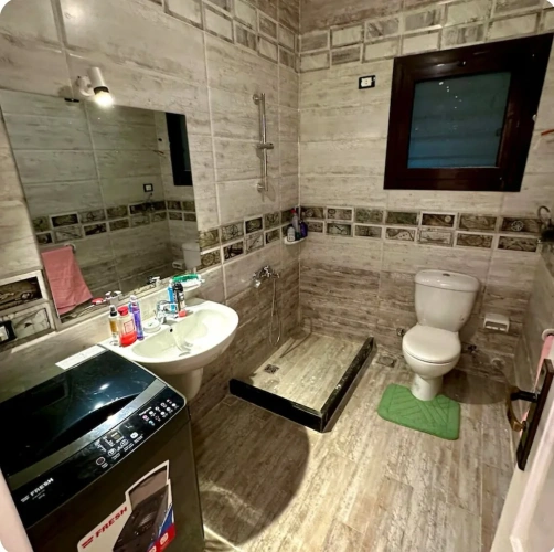 3 Bedrooms Luxury Basement Villa