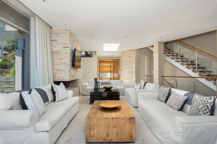 1st Cres Street 14