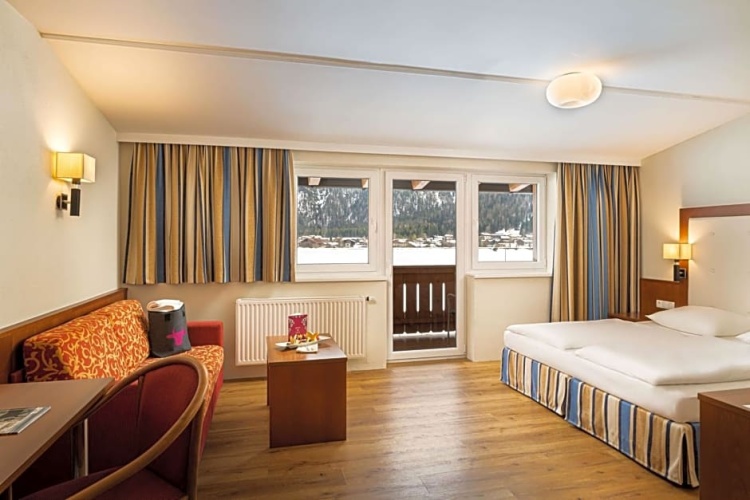 Classic Double room with balcony and with view