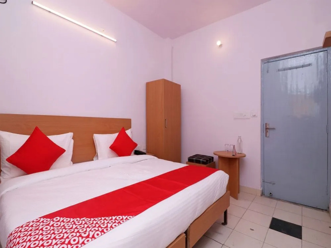 OYO Flagship 14530 Sector 14 Harsh Villa