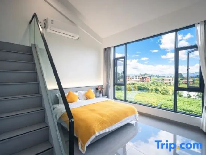 Standard Family Duplex room with view