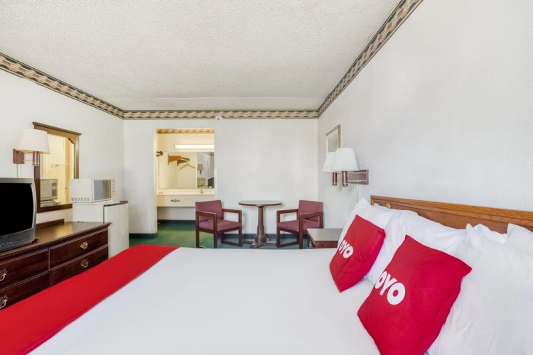 Palms Inn & Suites