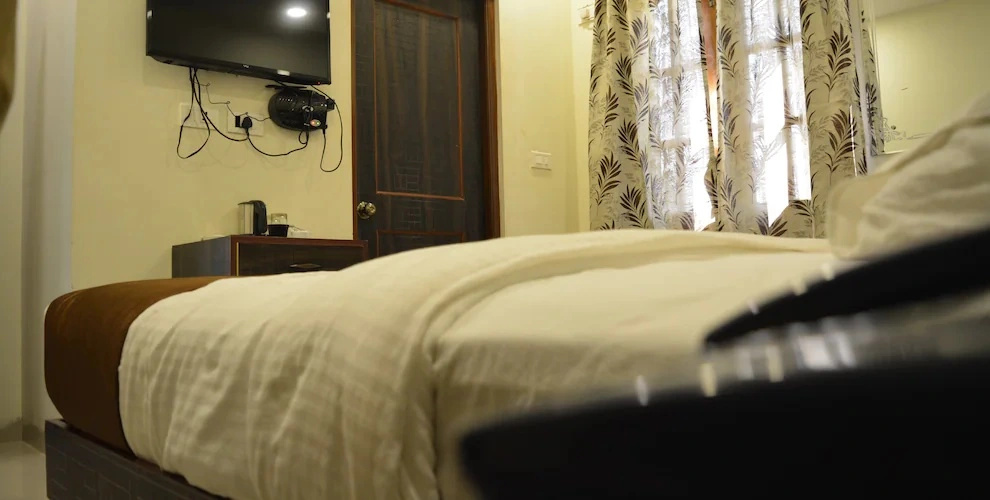 Hotel Avisha Residency