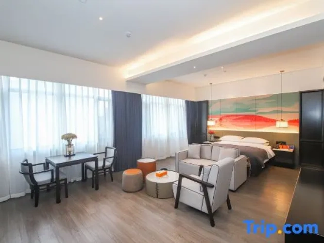 Luxury Suite