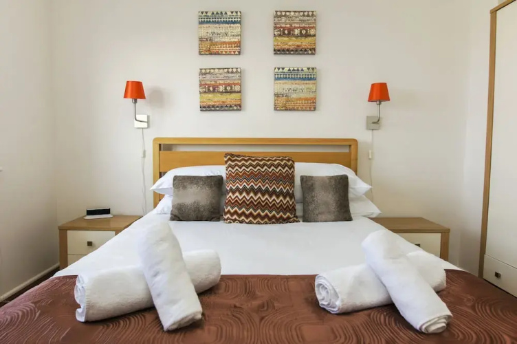 Britannia Harbour View Parking by Brighton Holiday Lets