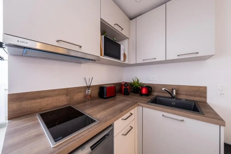1 Bedroom Apartment