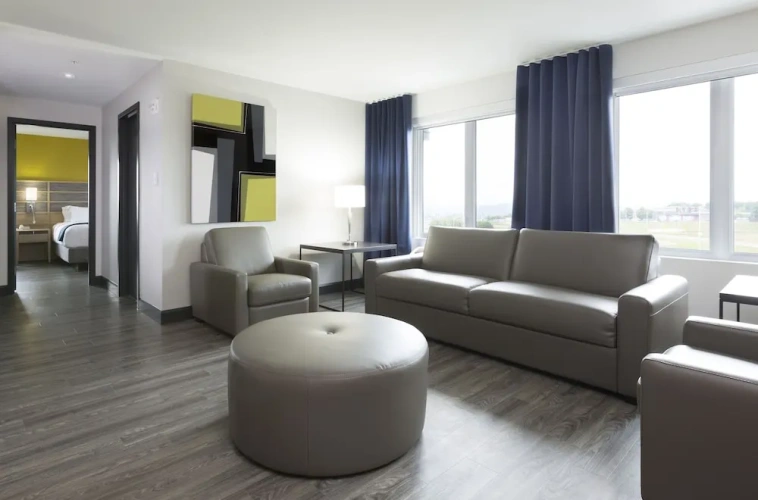 1 Bedroom Suite