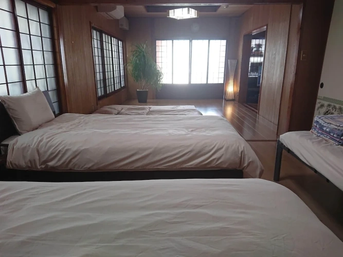2 Bedrooms Cottage