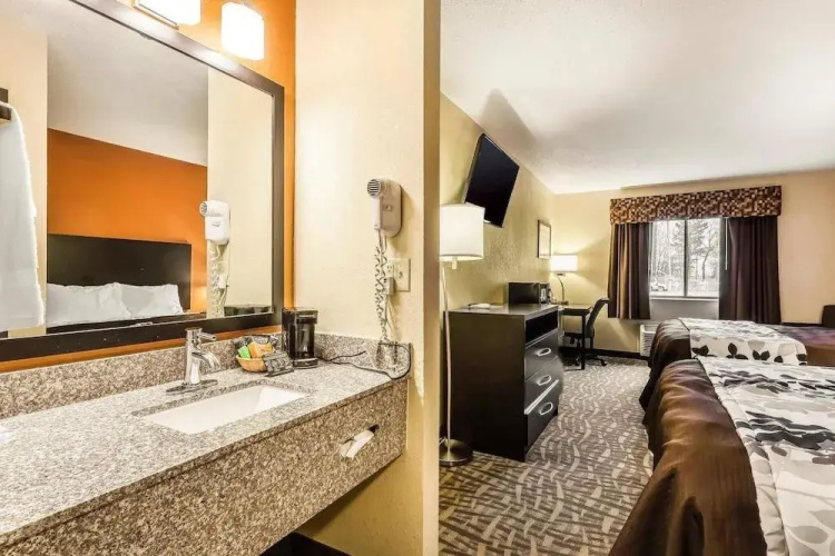 Rodeway Inn