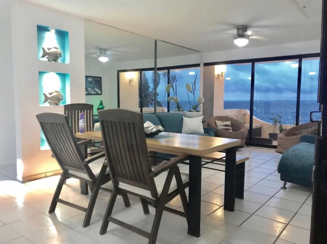 Flamingo Beach Plus