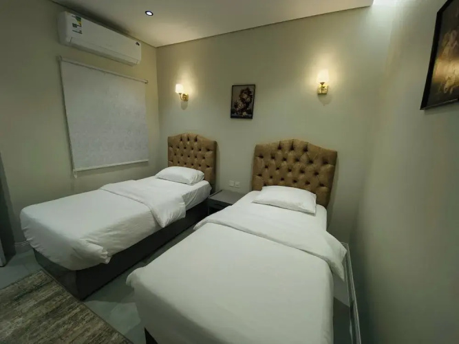 Leena Hotel