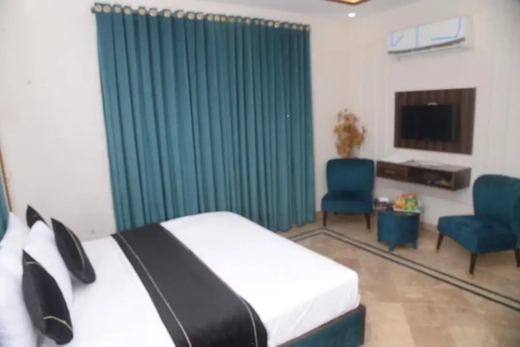 Five Seasons Hotel Lahore