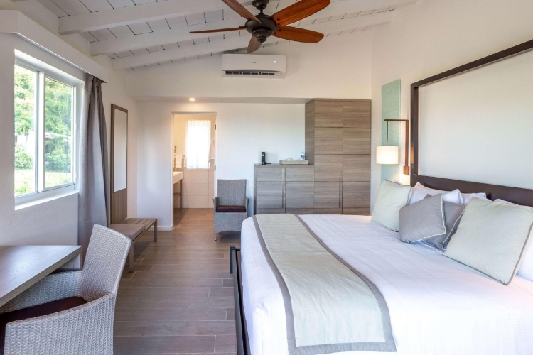 Standard Double room beachfront