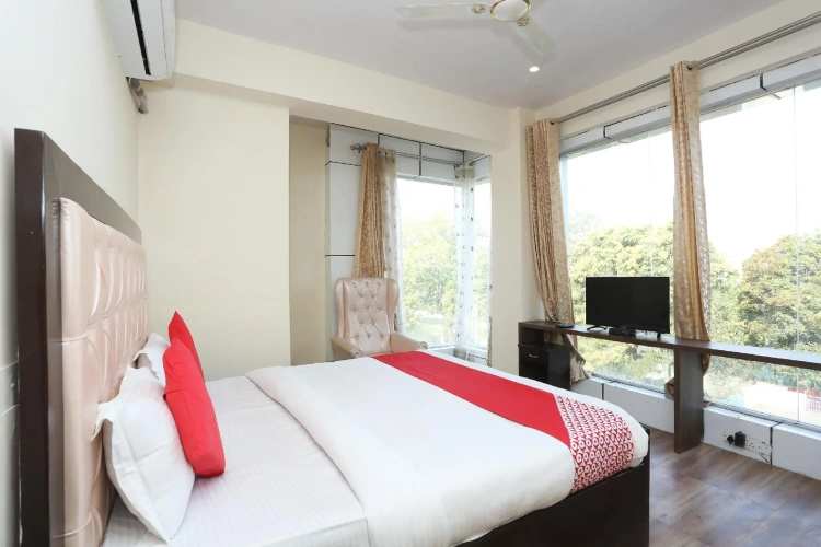 Deluxe Double room