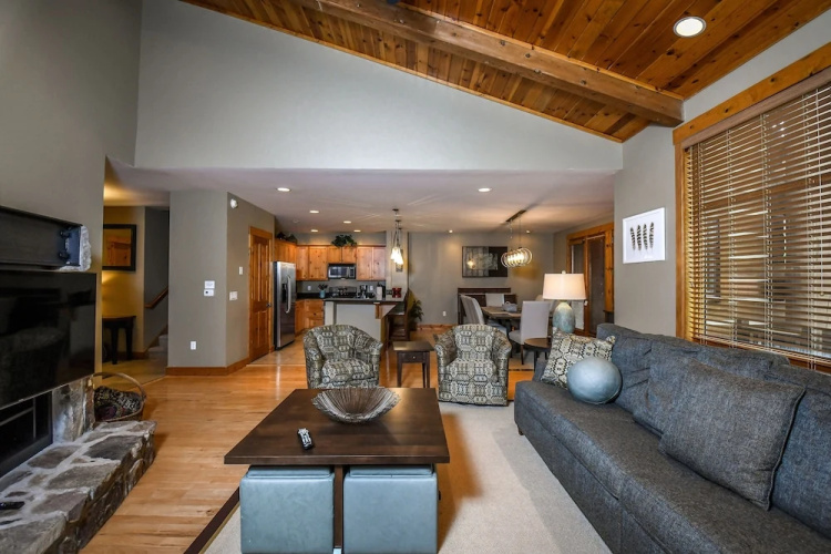 Kendall Camp Get-A-Way 4 Bedroom Townhome