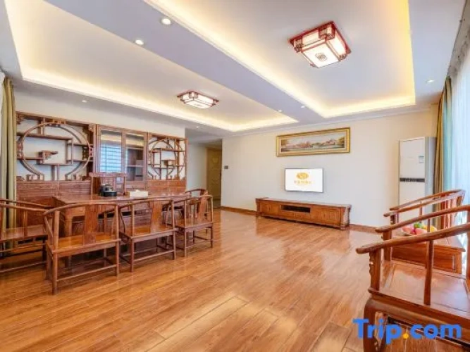 Deluxe Double Suite