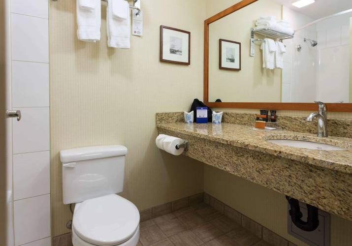 Best Western Plus Chemainus Inn photo 11