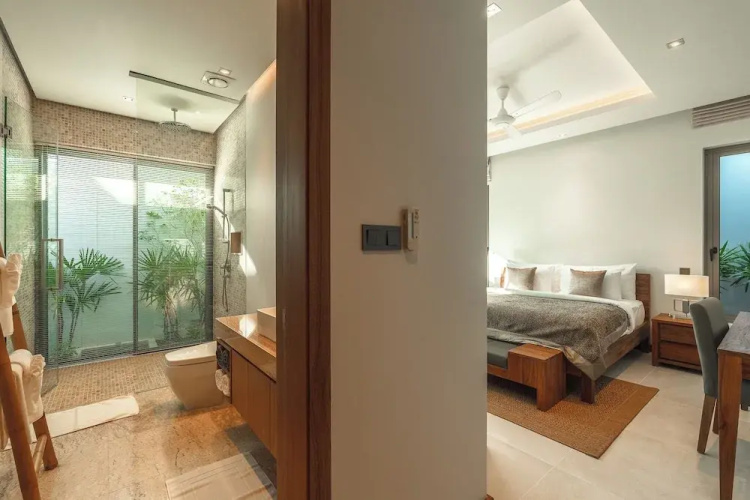 Famous Anchan Flora 4 BR V165