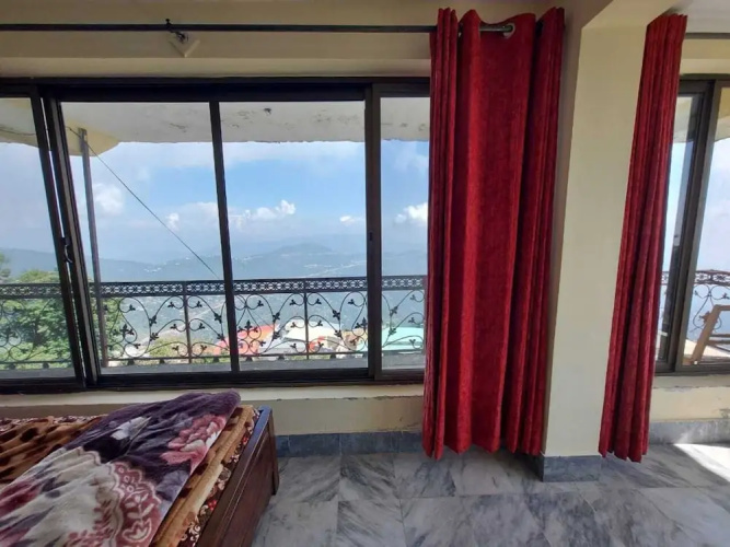 Stunning 3-bed Apartment in Murree
