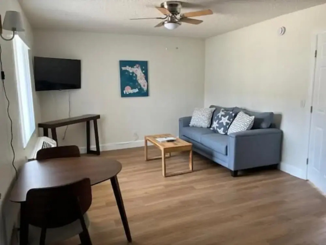 Sea Breeze Inn