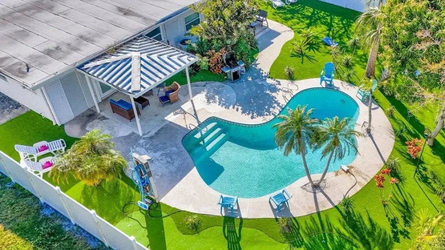 Tropical Paradise in Largo