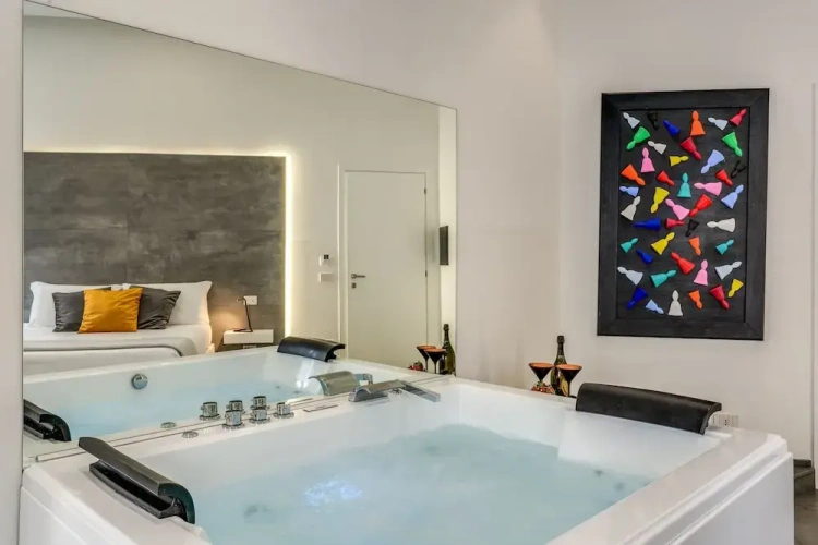 Deluxe Suite with balcony