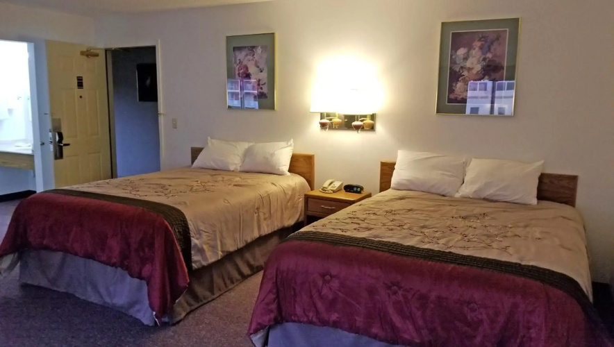 Keystone Boardwalk Inn and Suites