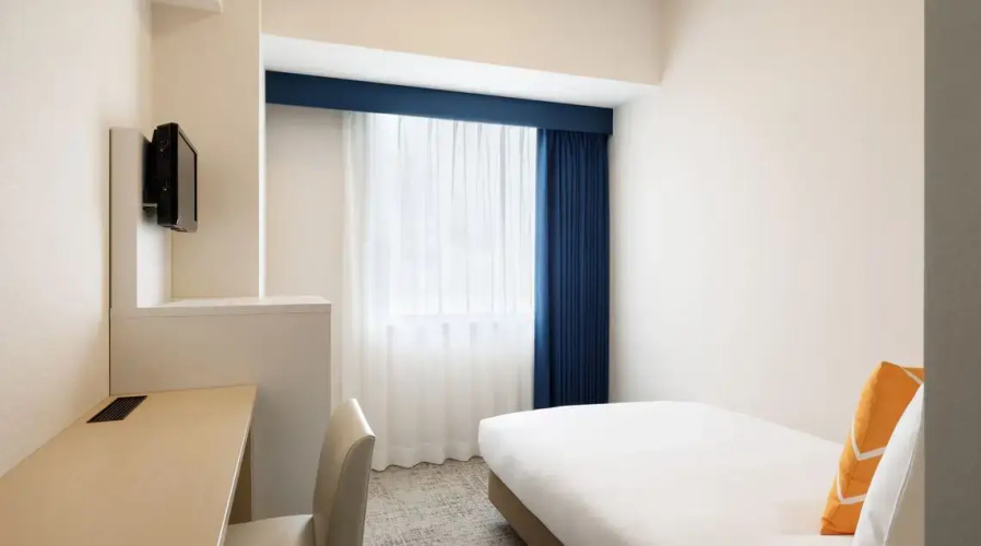 Standard Double room with city view