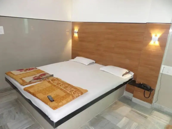 Hotel Basera