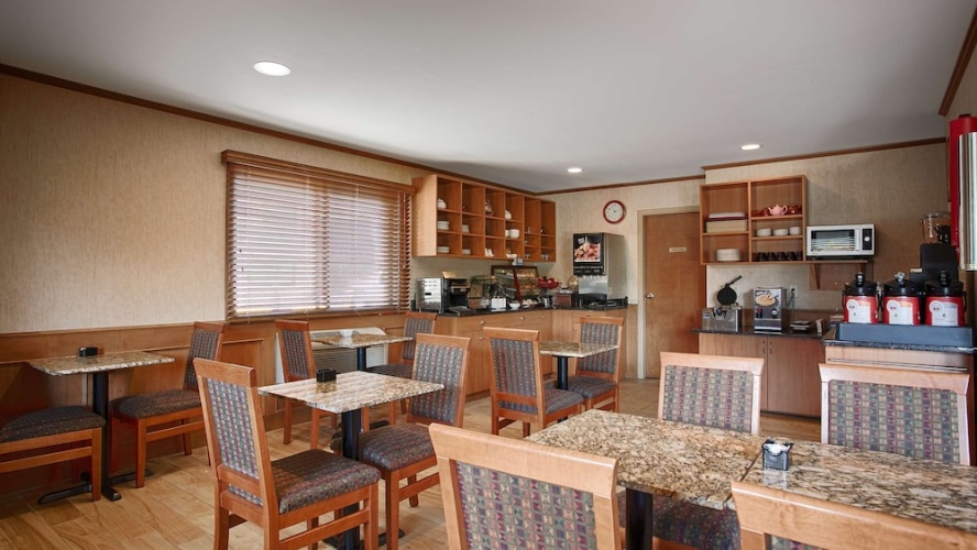 SureStay Plus Hotel By Best Western Salmon Arm photo 12
