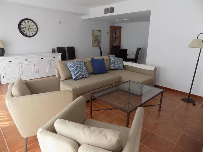 3 Bedrooms Cottage