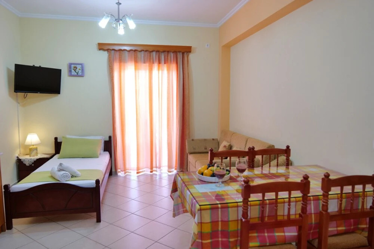 Charming 2-bed Apartment in Sarandë