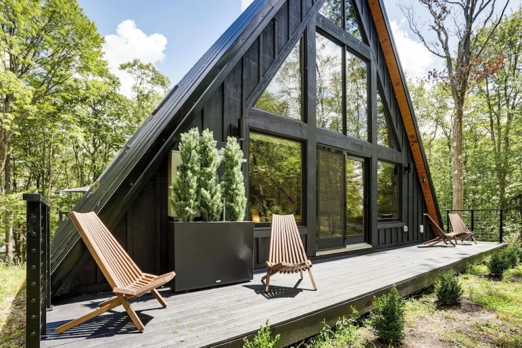 4 Bedrooms Cottage