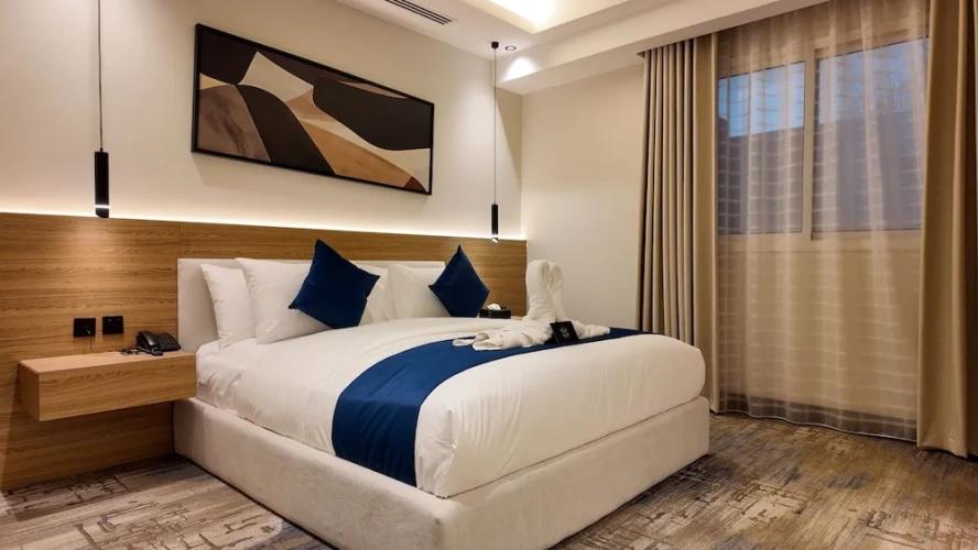 Deluxe Suite