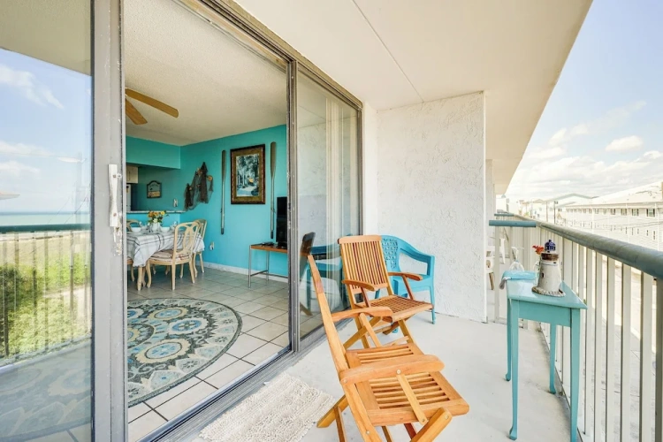 2 Bedrooms Apartment with balcony