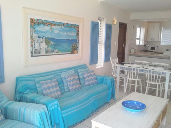 3 Bedrooms Apartment
