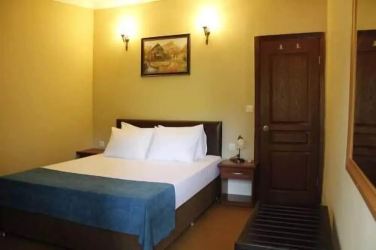 Utopia Lodge Hotel