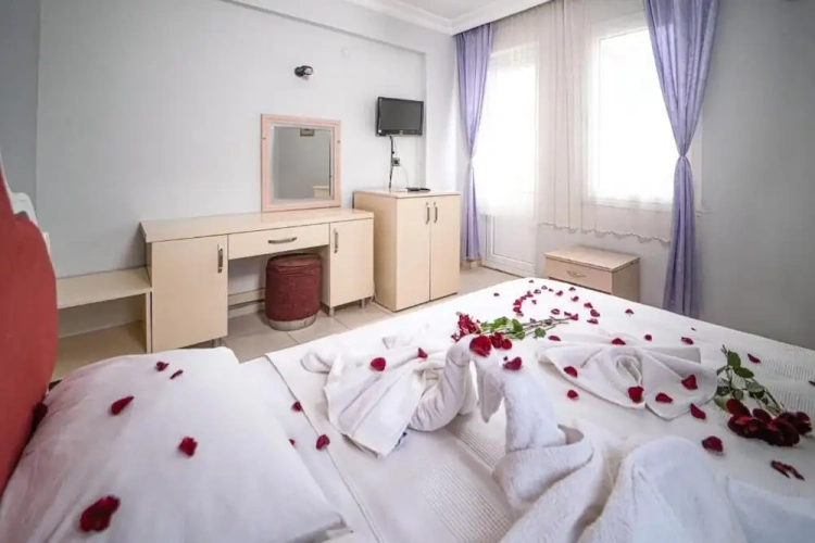 Standard Triple room with balcony