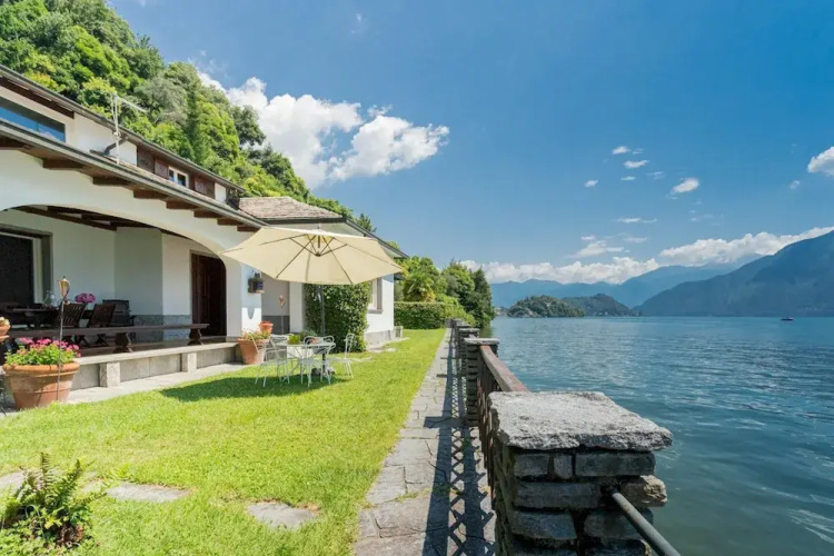 Sala Comacina Villas
