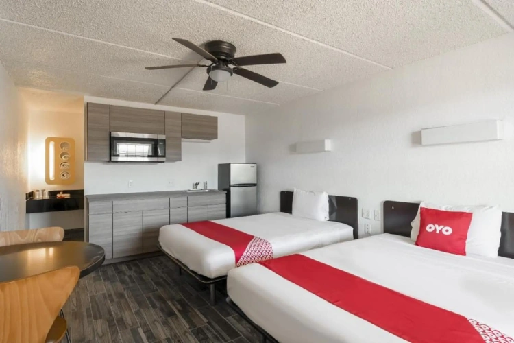 2 Bedrooms Apartment