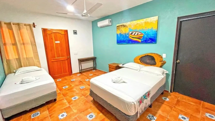 Standard Triple room