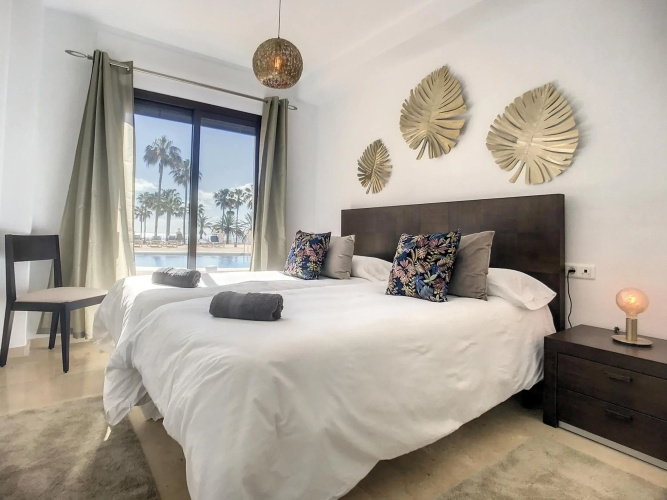 Superb Seafront Apartment Marina Real 305