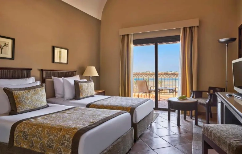 Superior Twin room with sea view
