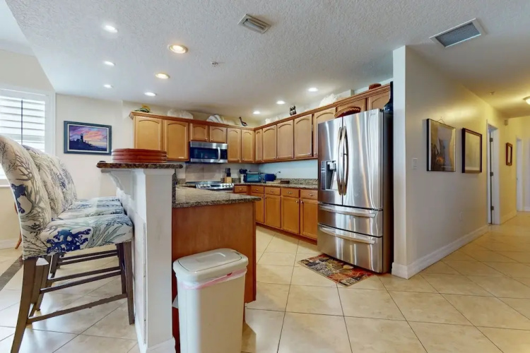 Malibu Condos 804